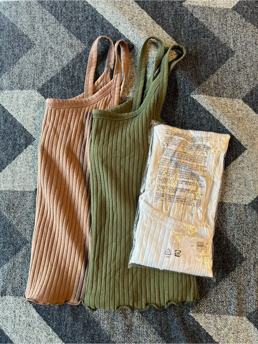 Old Navy Ribbed Tank Camisole Set of 3 Tanks • Large - Picture 2 of 5